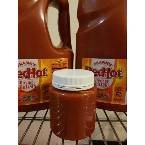 Соус для крылышек баффало Buffalo Wings Sauce от FRANK'S RedHot® USA 1000-2000 Scoville Units - 320грамм #125664-TESTER